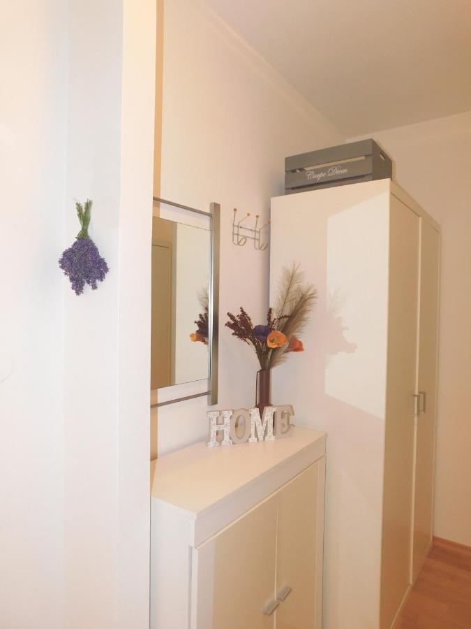 Apartma Minas Appartement Ljubljana Buitenkant foto