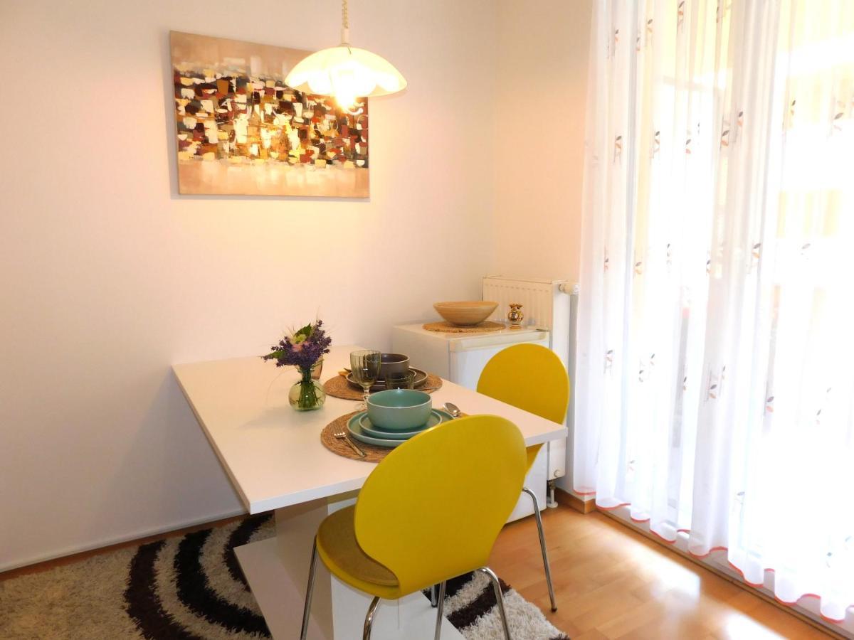 Apartma Minas Appartement Ljubljana Buitenkant foto